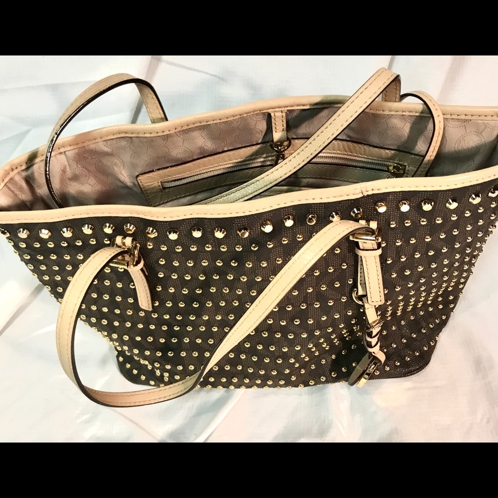 Large Mk purse brown with gold studs